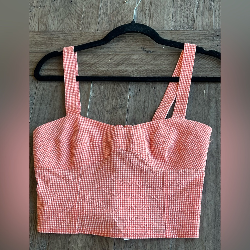 Zara Coral Gingham Crop Top with Wide Straps. Size small, brand new!!
